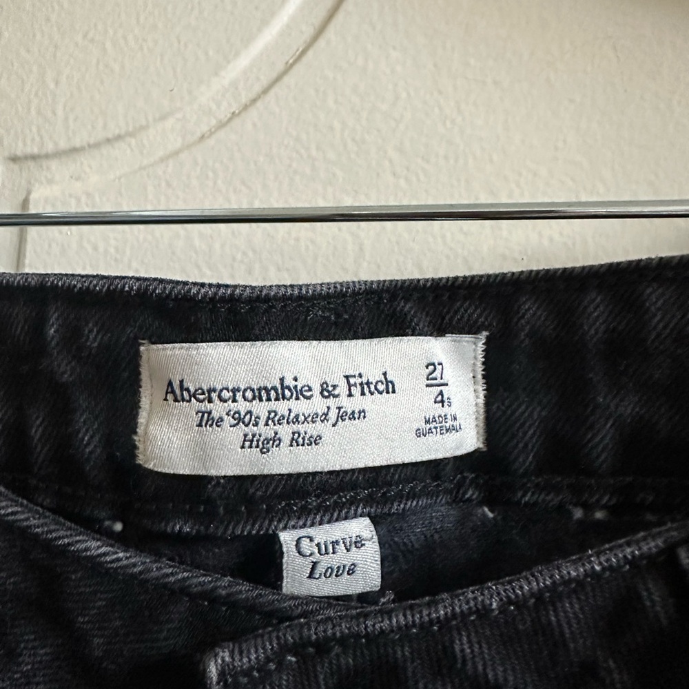 Abercrombie & Fitch Curve Love Black High Rise 90s Relaxed Jean